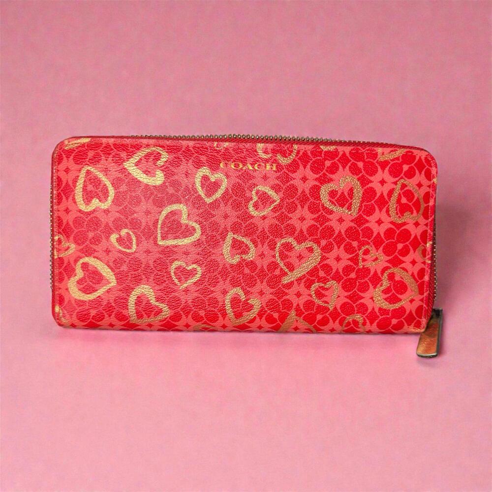 Coach valentines heart wallet